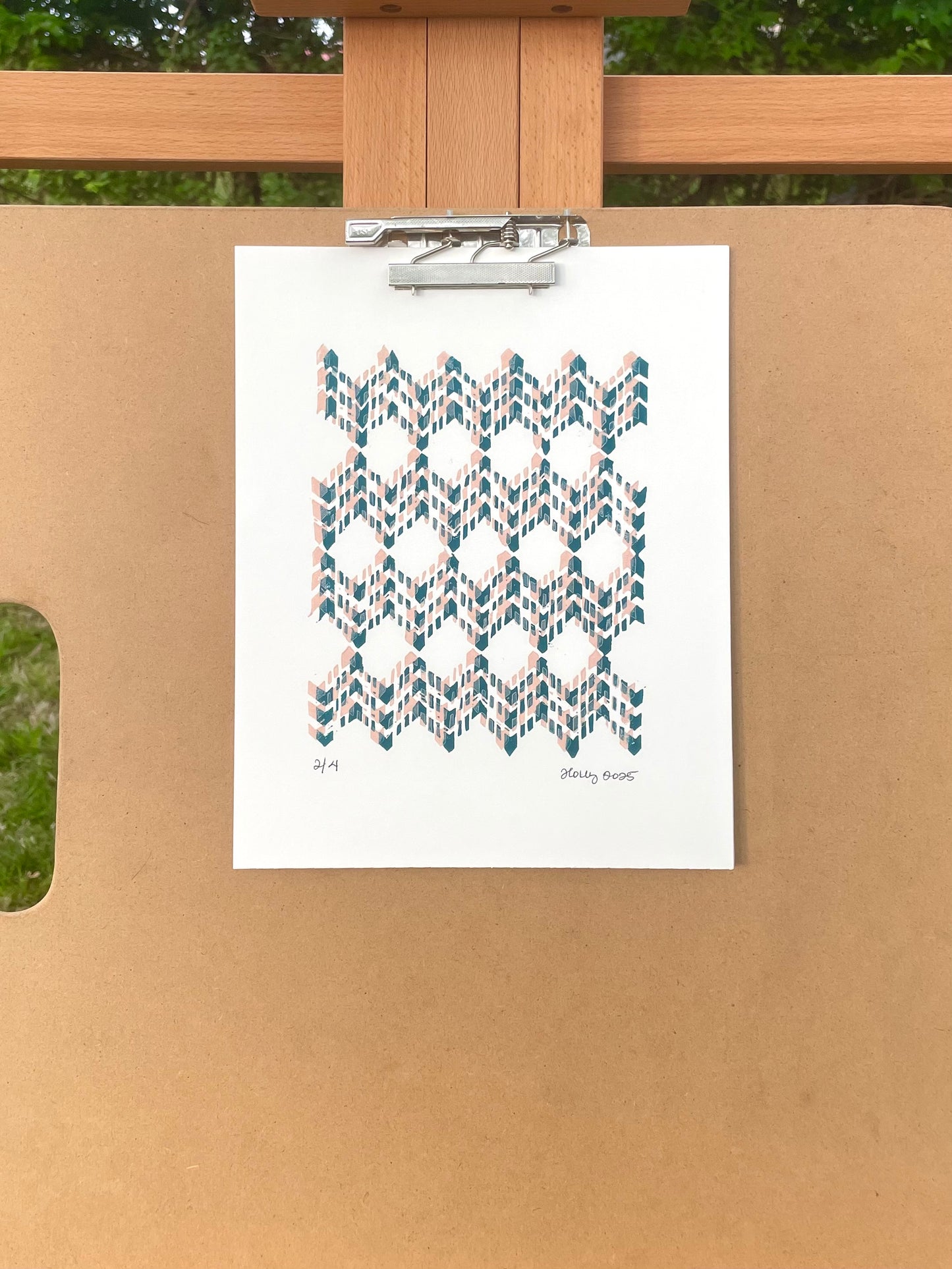 Codex Distorted Print in Navy/Pink