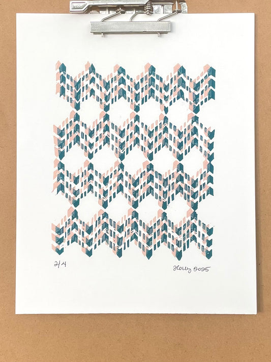 Codex Distorted Print in Navy/Pink